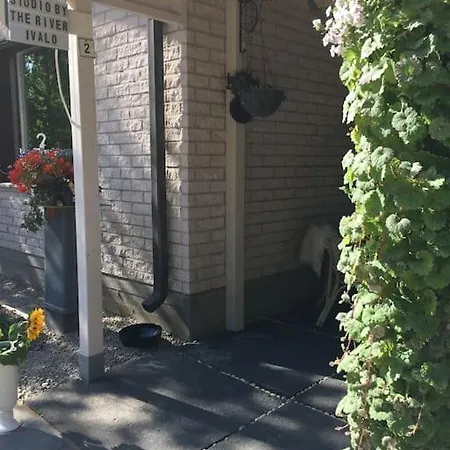 By The River * 이발로