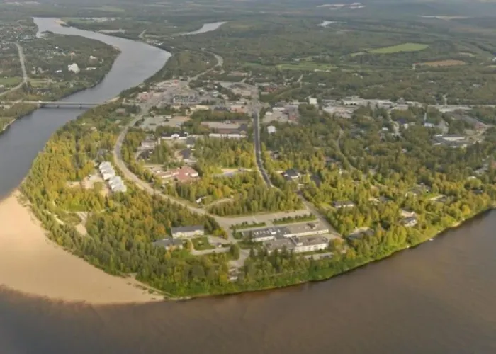 By The River Lägenhet Ivalo